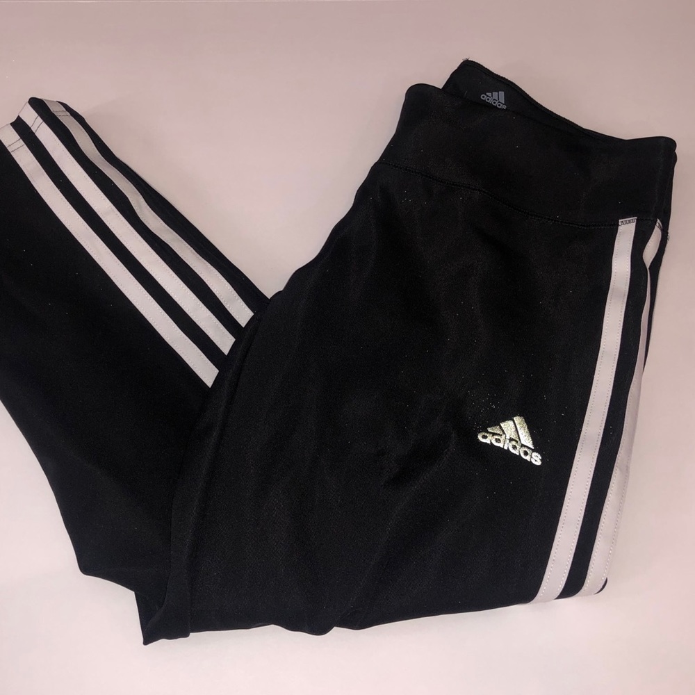 Adidas Brand new! Never worn! cropped leggings